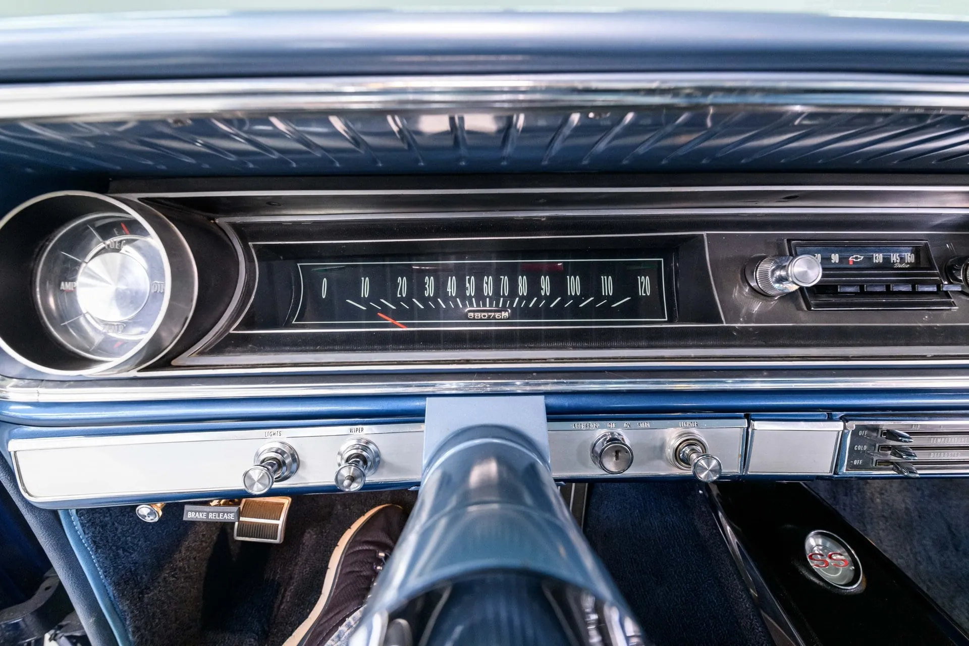 1965 chevrolet impala ss image 4